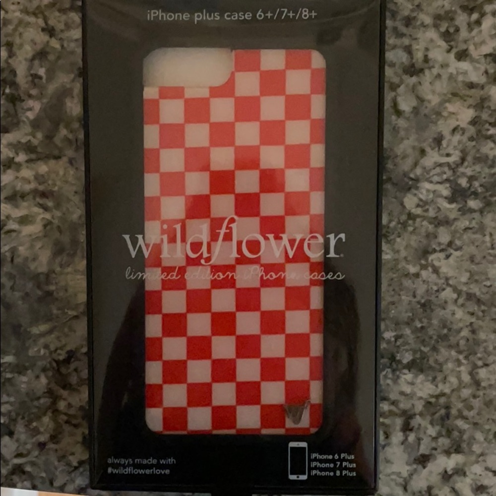 WILDFLOWER iphone 6,7,8 plus red checkered case